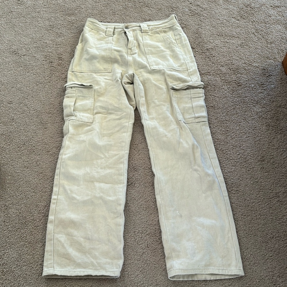 Beige cargo jeans